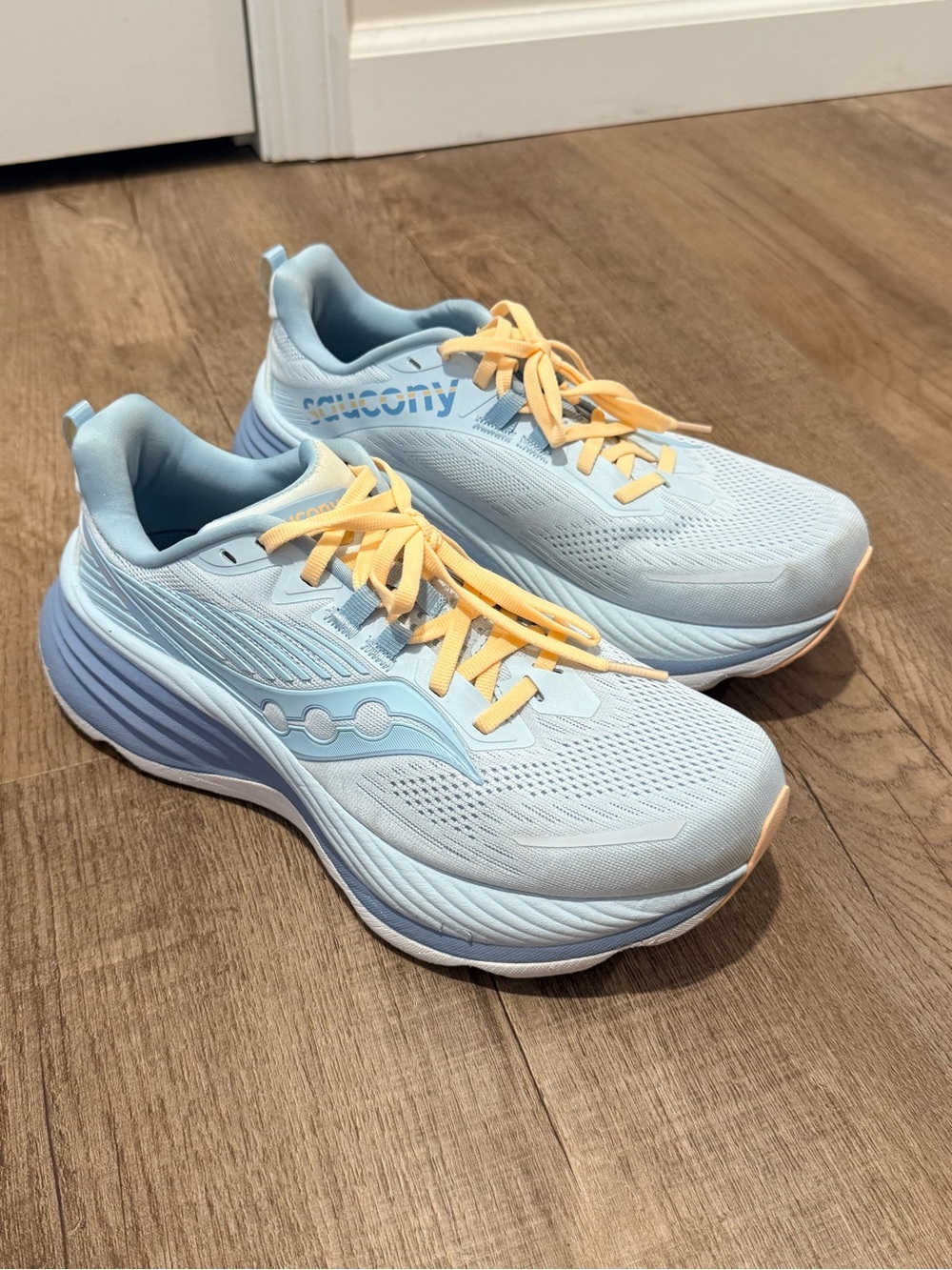 Women's Saucony Hurricane 24, Ice Melt